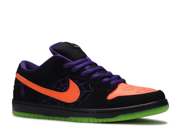 SB Dunk Low 'Night of Mischief'