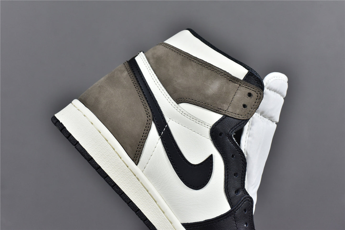 AJ 1 High 'Mocha'