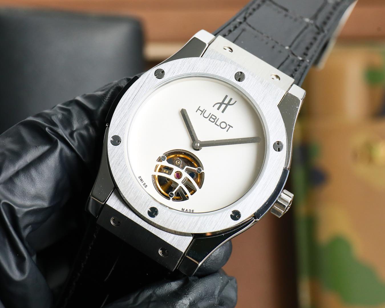 HBT White - Black Leather - Automatic - 45mm