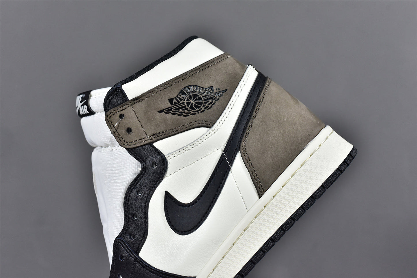 AJ 1 High 'Mocha'