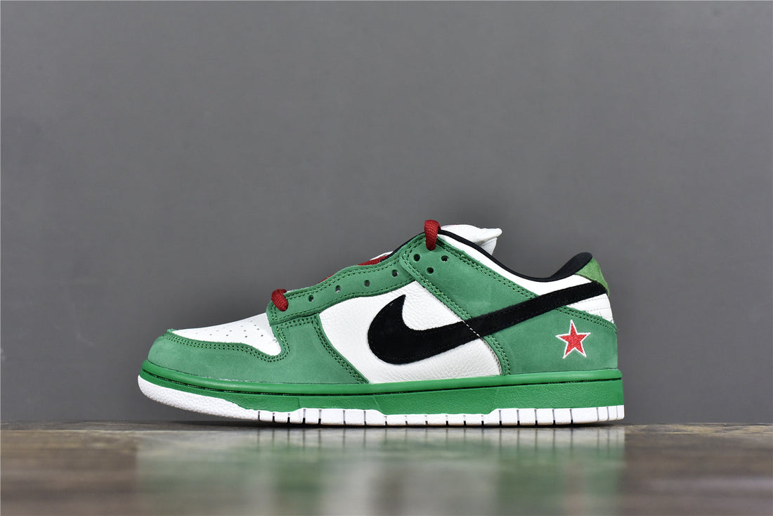 SB Dunk Low x Heineken