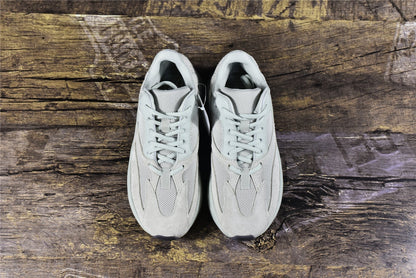 YBoost 700 'Salt'