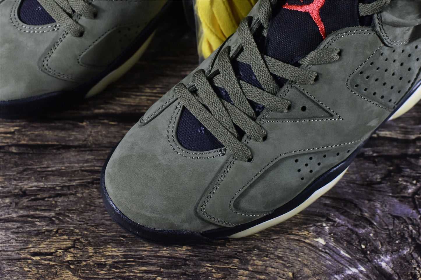 AJ 6 x Travis Scott