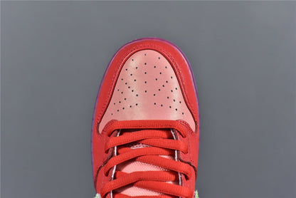 SB Dunk High Strawberry Cough
