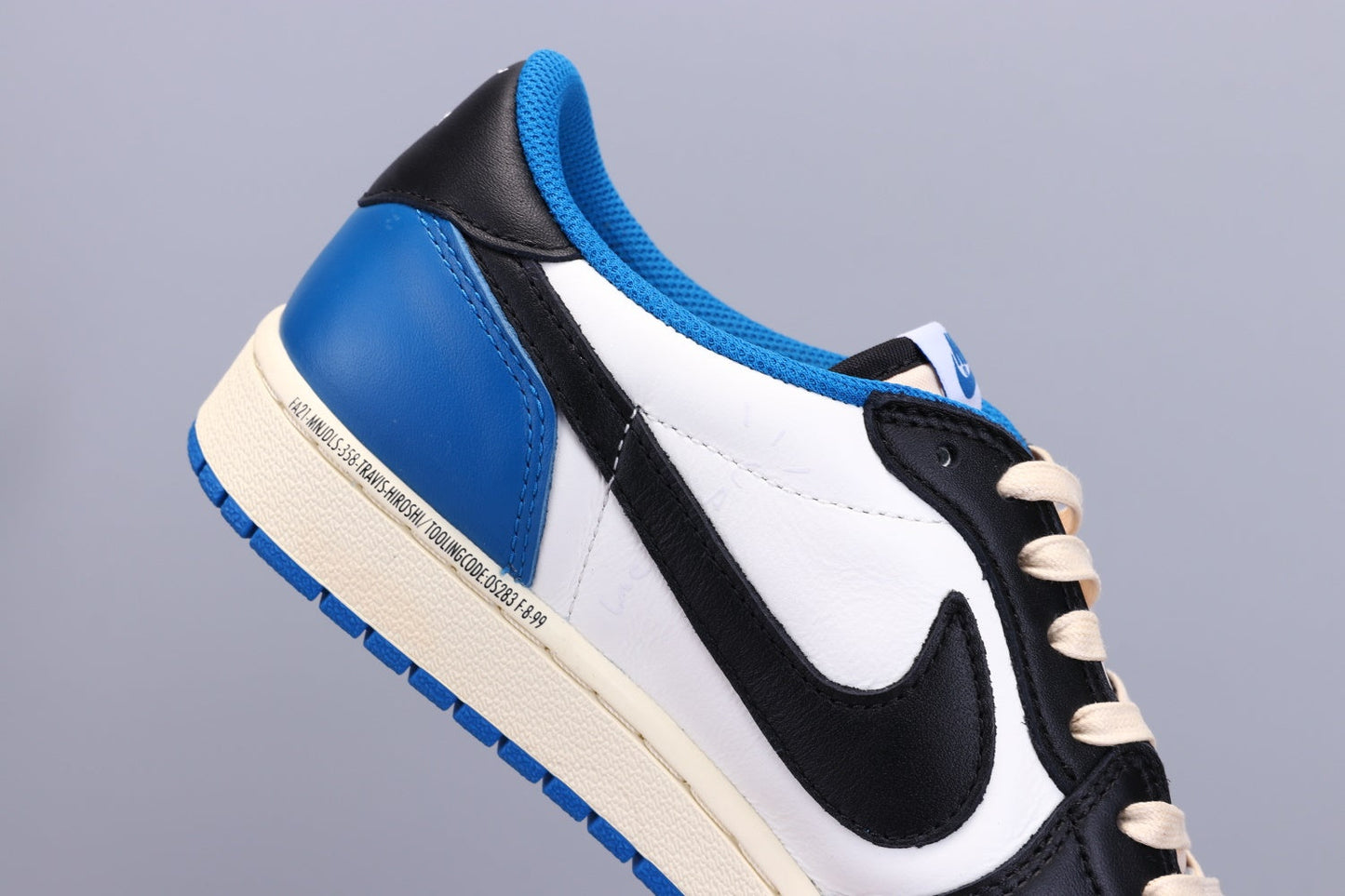 AJ 1 Low Retro x Travis Scott 'FRAGMENT DESIGN'