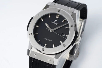HBT Black - Silver 904L Steel - Black Leather - Automatic - 42mm