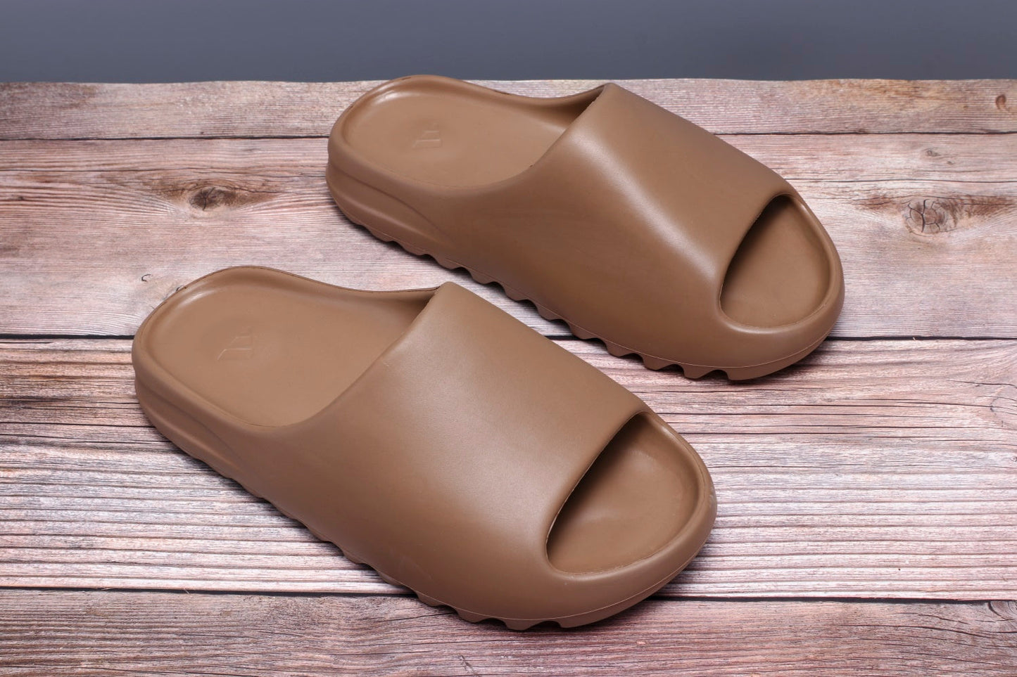 Yeezy Slide Core