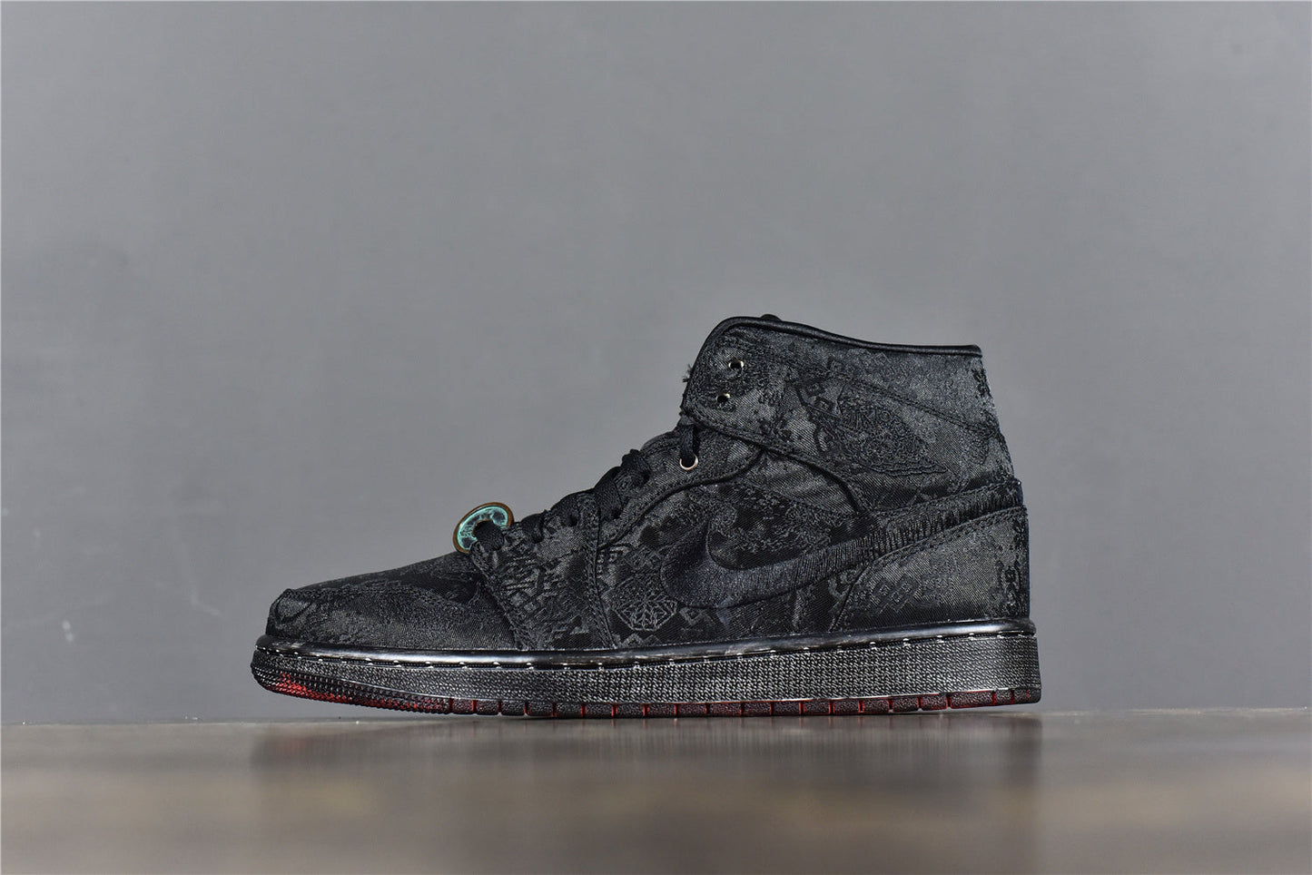 AJ 1 Mid x CLOT 'Fearless Black'