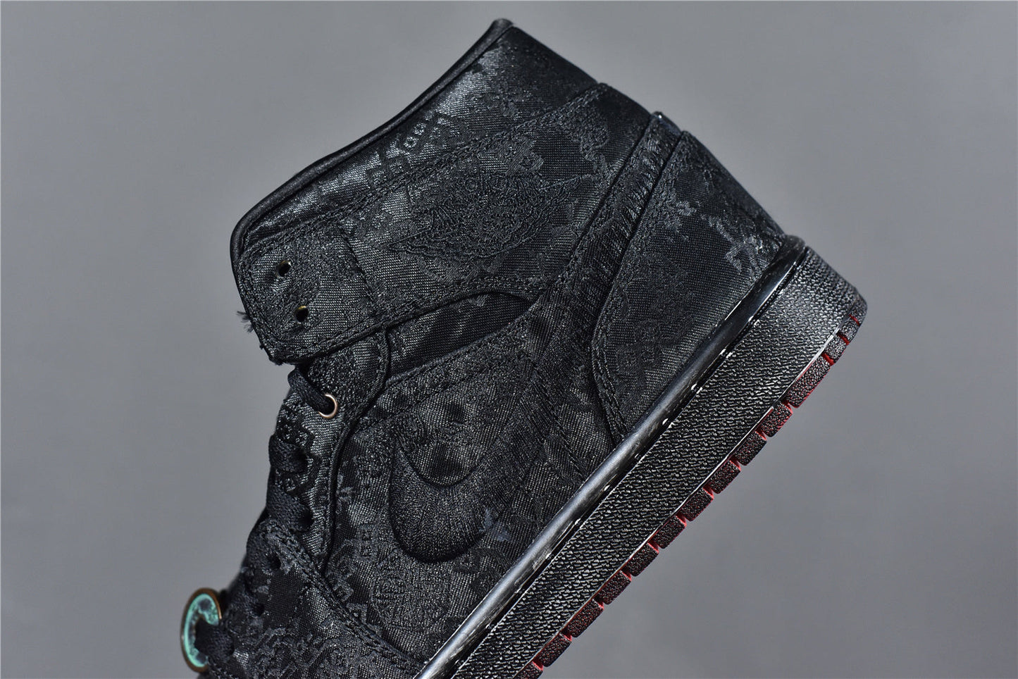 AJ 1 Mid x CLOT 'Fearless Black'