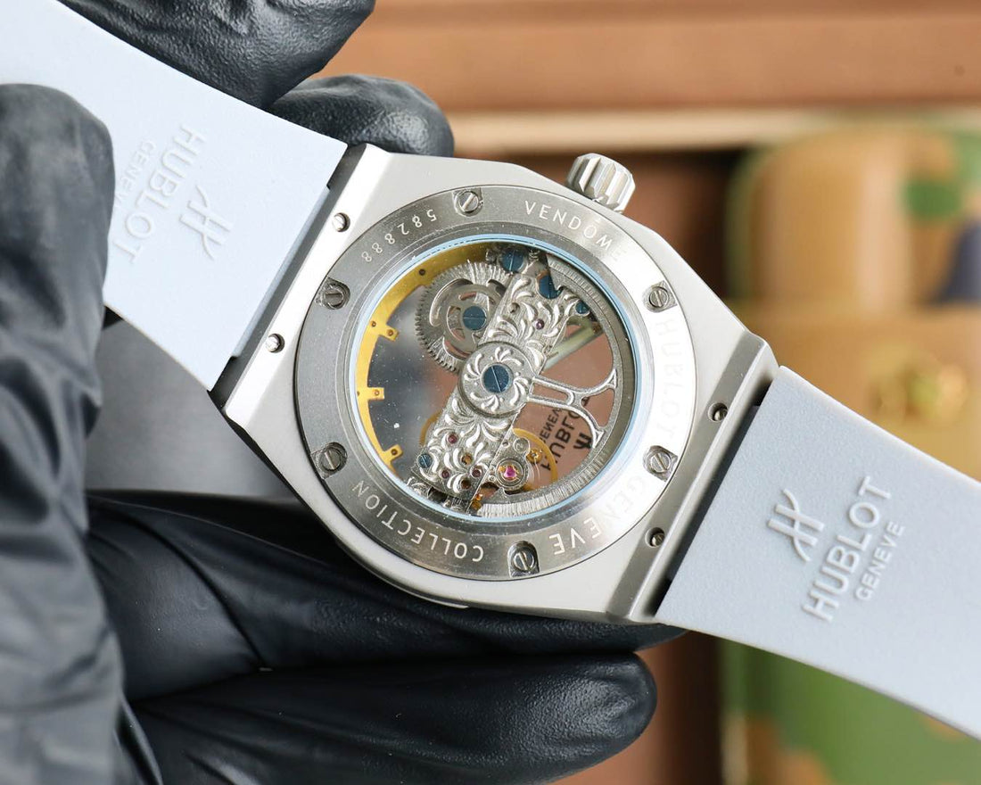 HBT White Hollow - White Rubber - Automatic - 45mm