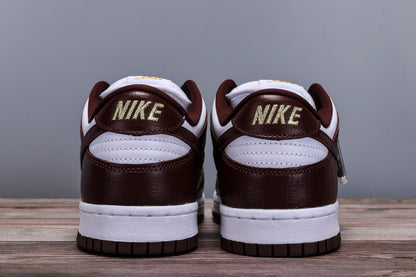 SB Dunk Low x Supreme 'Barkroot Brown'