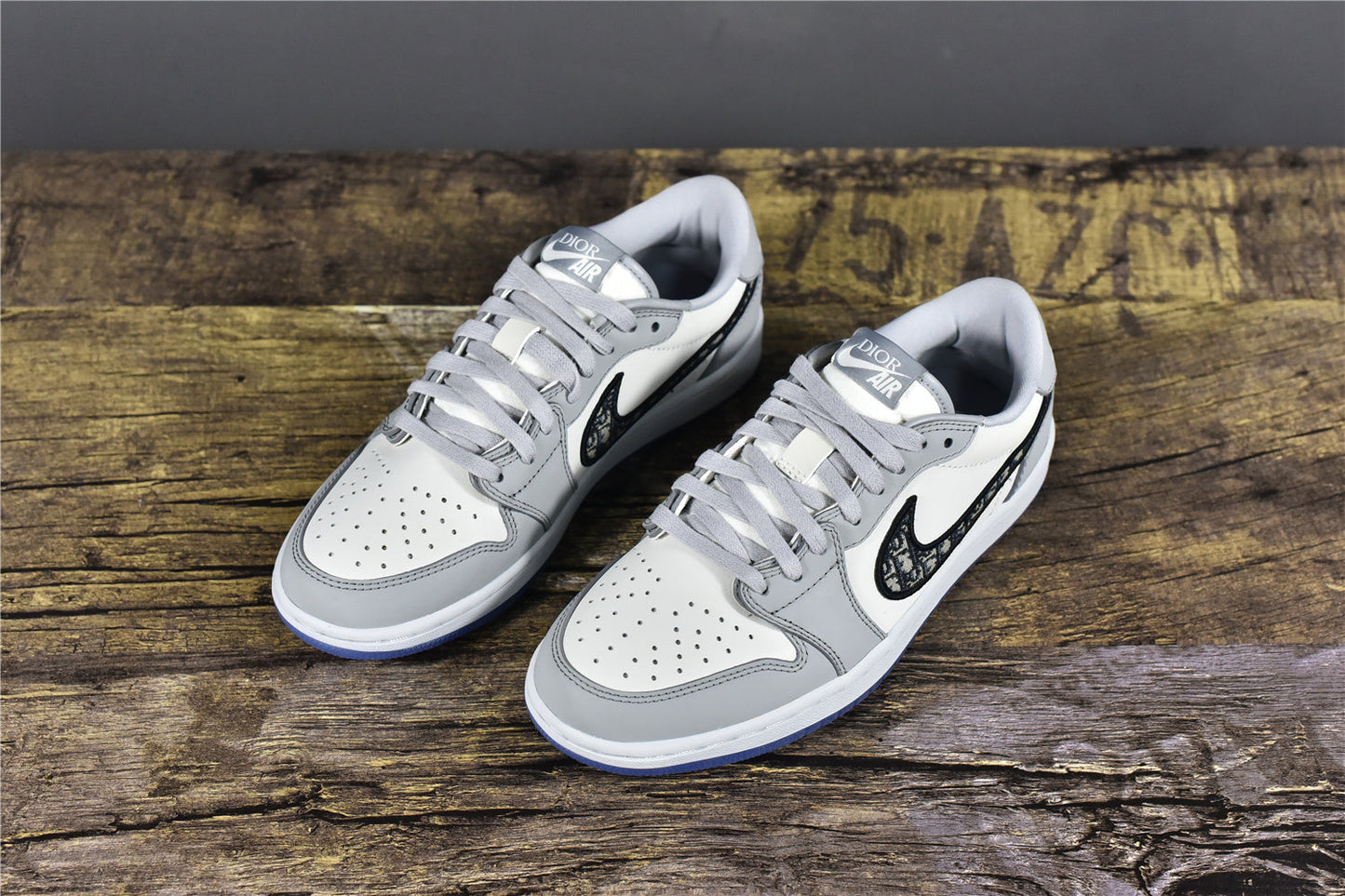 AJ 1 Low x D!OR