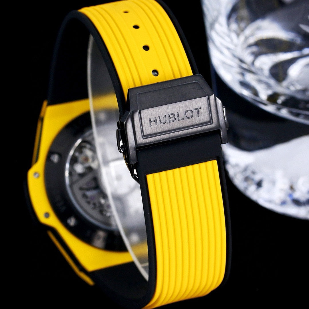 HBT Chronograph -Yellow Carbon Fiber - Yellow Rubber - Quartz - 45mm