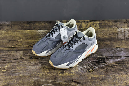 YBoost 700 'Magnet'