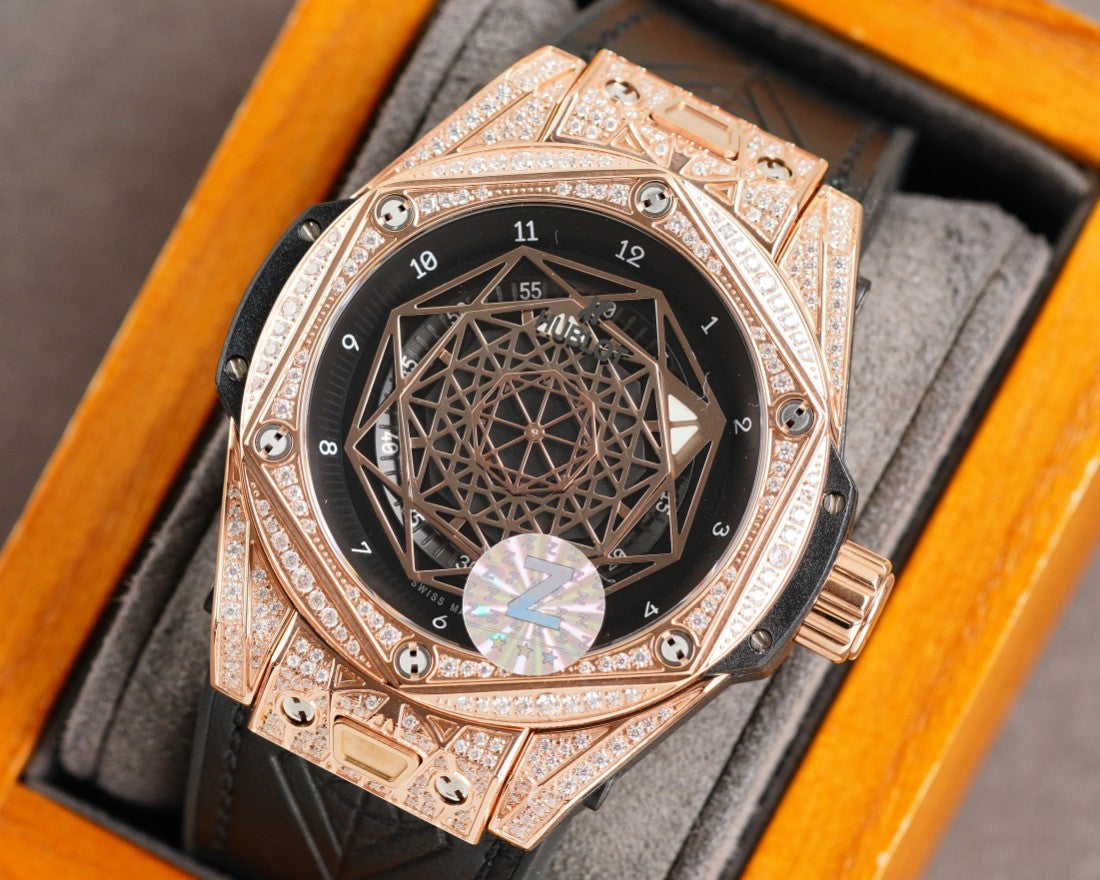 HBT Rosegold - Black Rubber - Automatic - 42mm