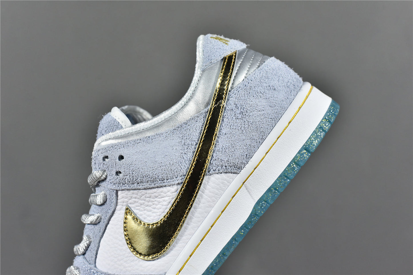 SB Dunk Low 'Sean Cliver'