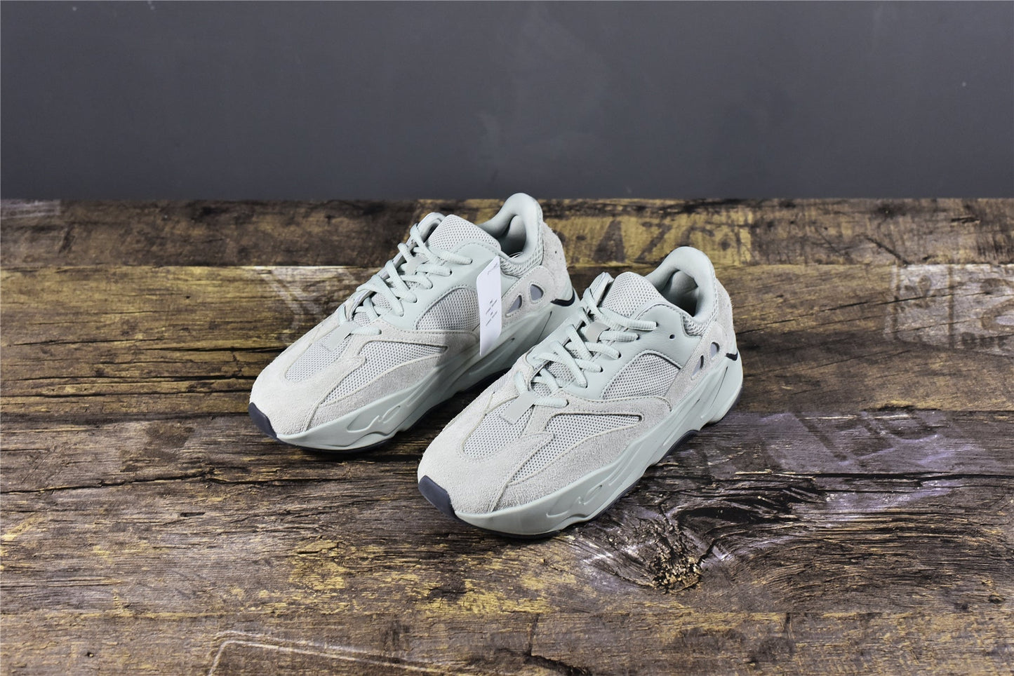 YBoost 700 'Salt'