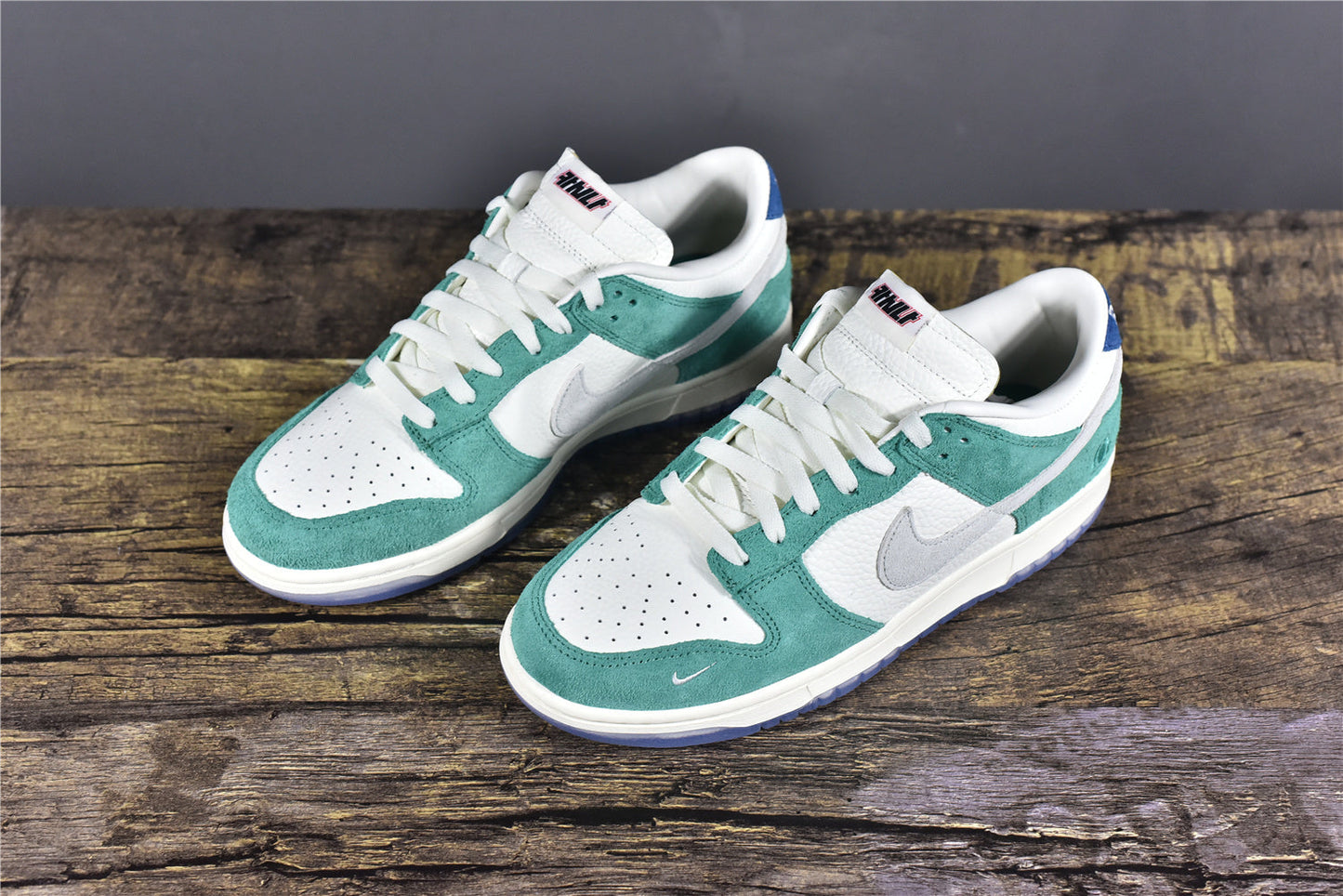 SB Dunk Low x Kasina 'Neptune'