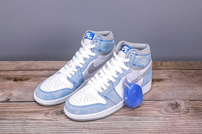 AJ 1 High 'Hyper Royal'