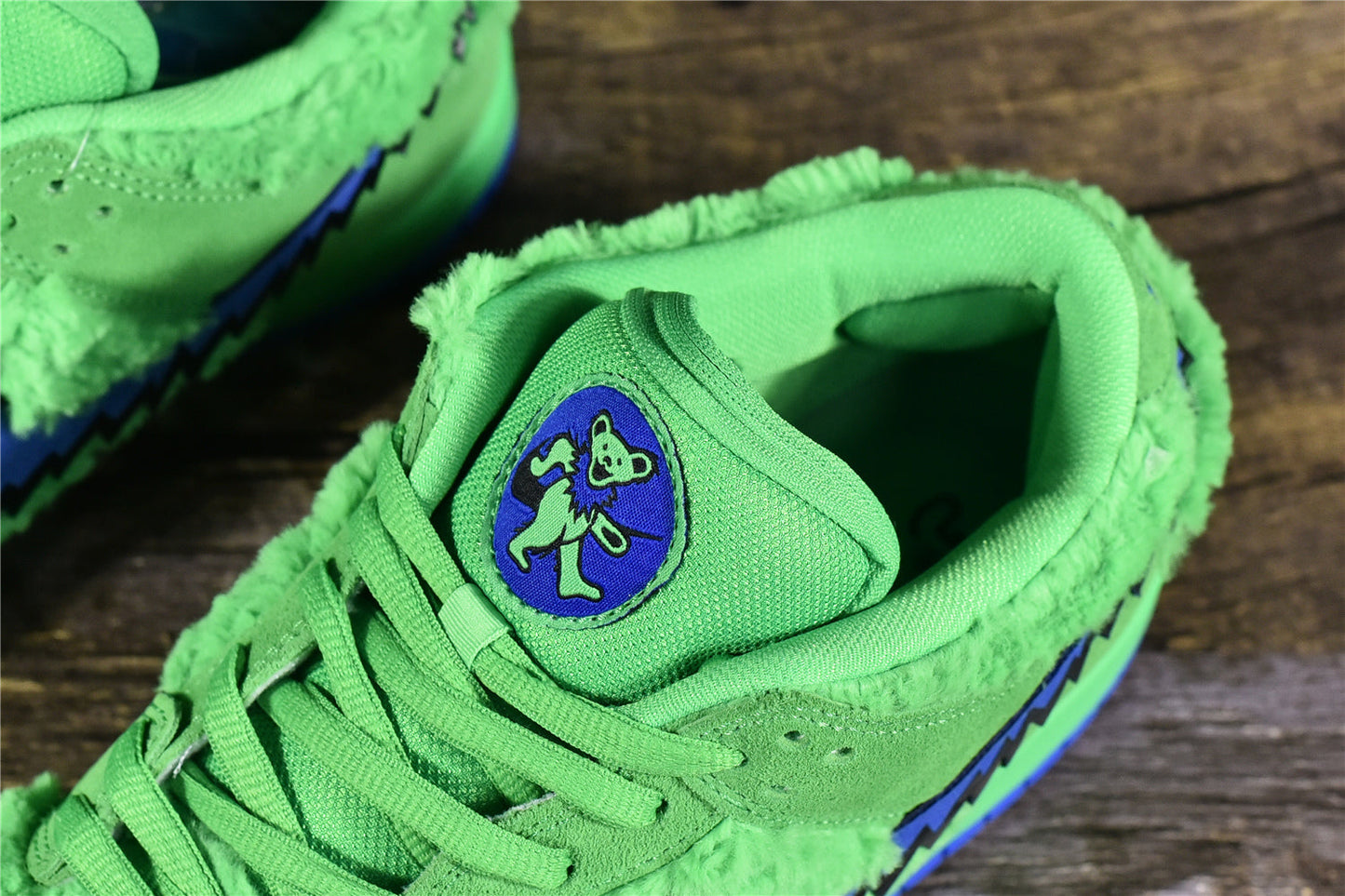SB Dunk Low x Grateful Dead 'Green'