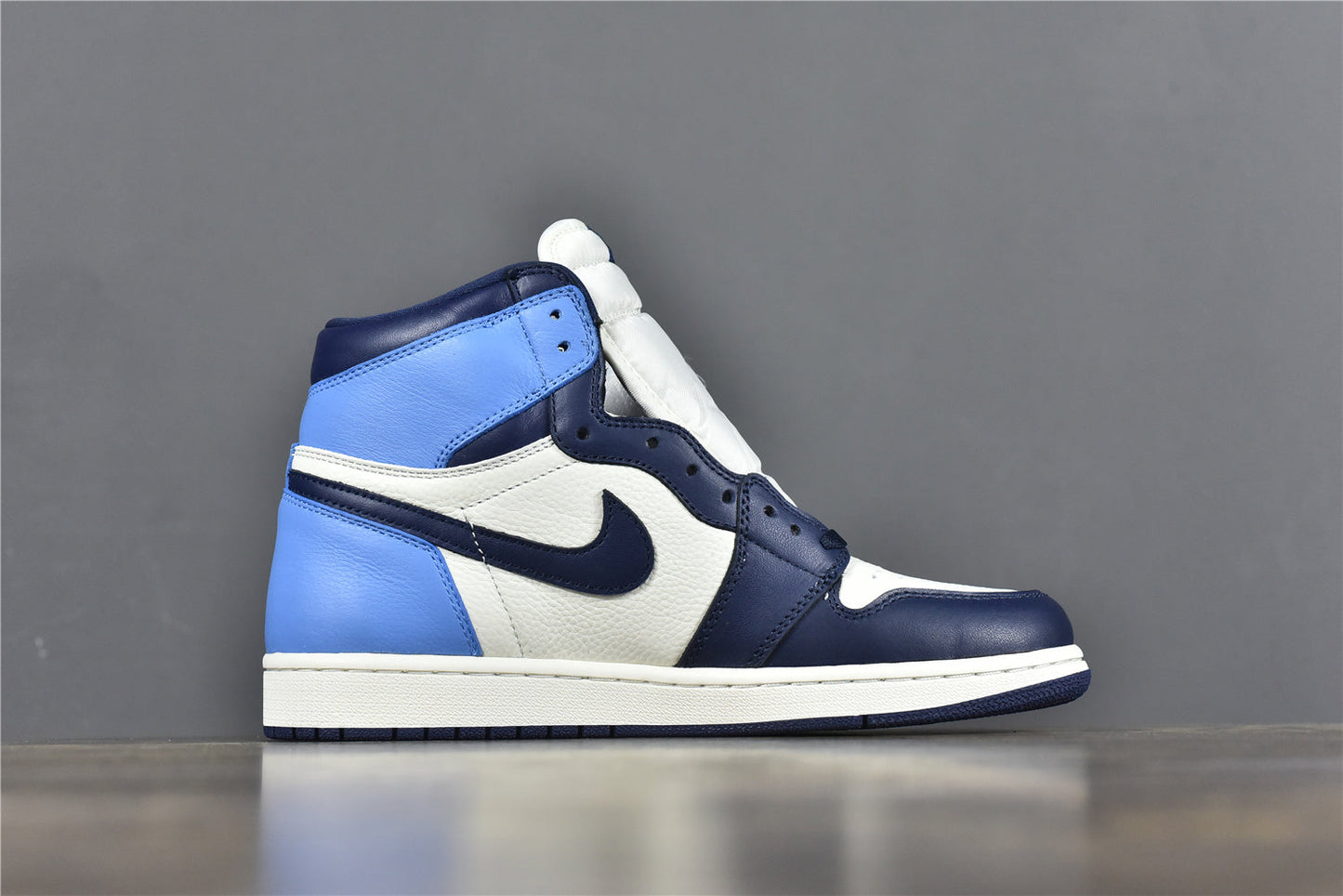 AJ 1 High 'Obsidian'