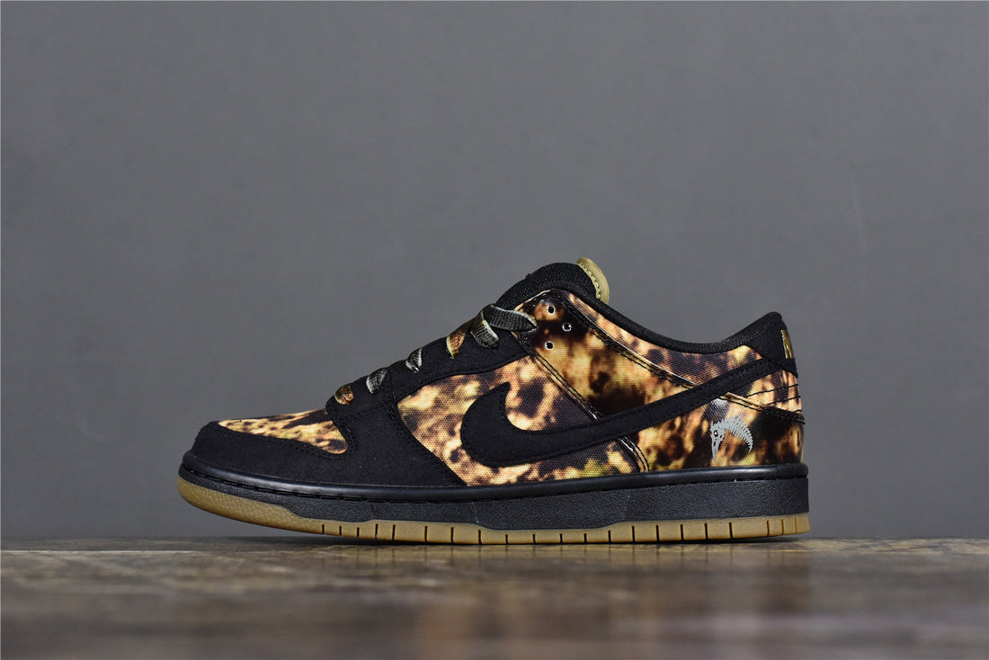 SB Dunk Low Pushead 2 (2020)