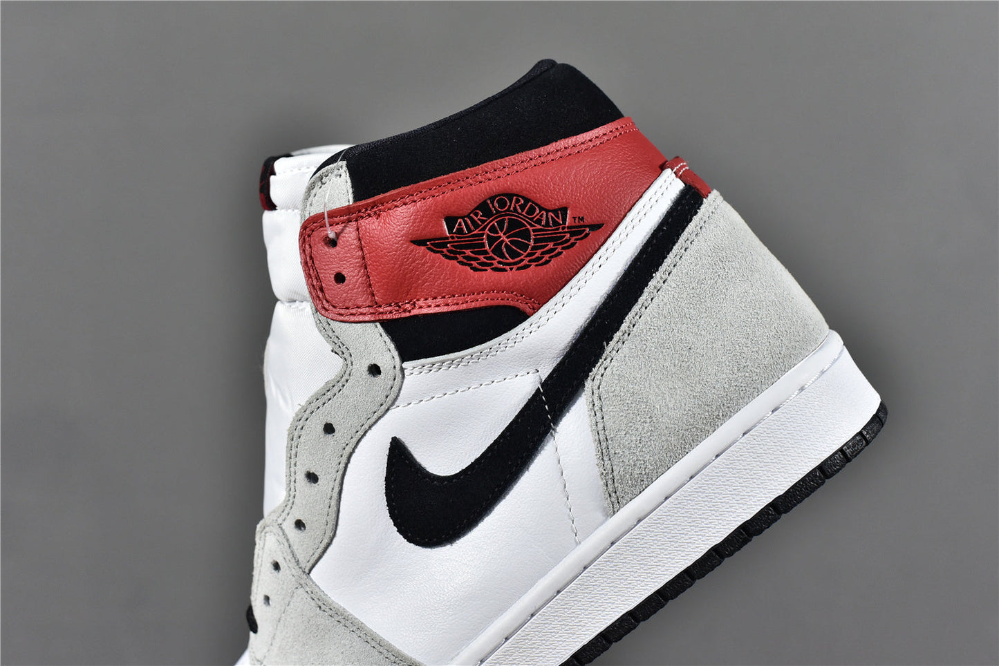 AJ 1 High 'Smoke Grey'