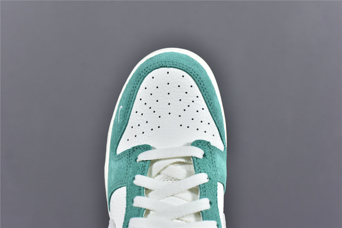 SB Dunk Low x Kasina 'Neptune'