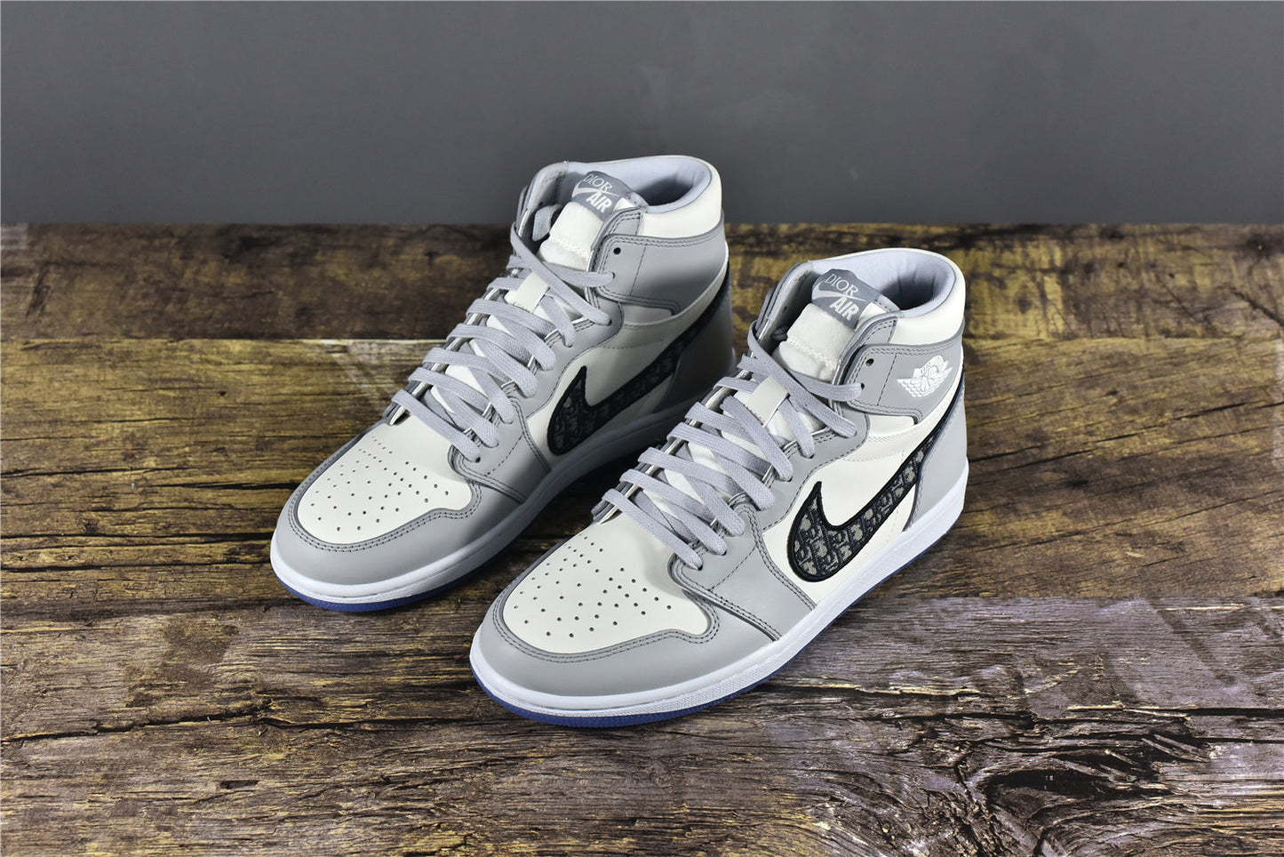 AJ 1 High x D!OR