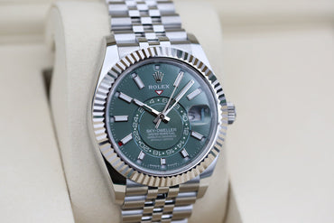 Rolx Green SKY-DWELLER 42mm 2025