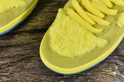 SB Dunk Low x Grateful Dead 'Yellow'