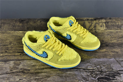 SB Dunk Low x Grateful Dead 'Yellow'