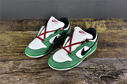 SB Dunk Low x Heineken