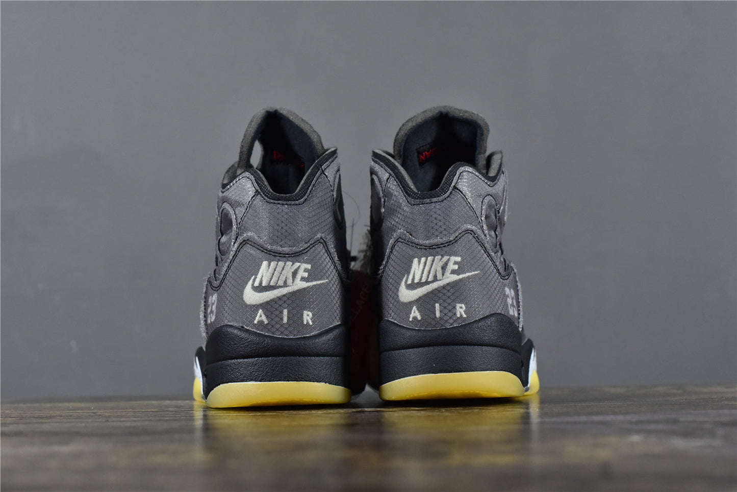AJ 5 x Off-White