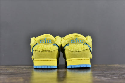 SB Dunk Low x Grateful Dead 'Yellow'