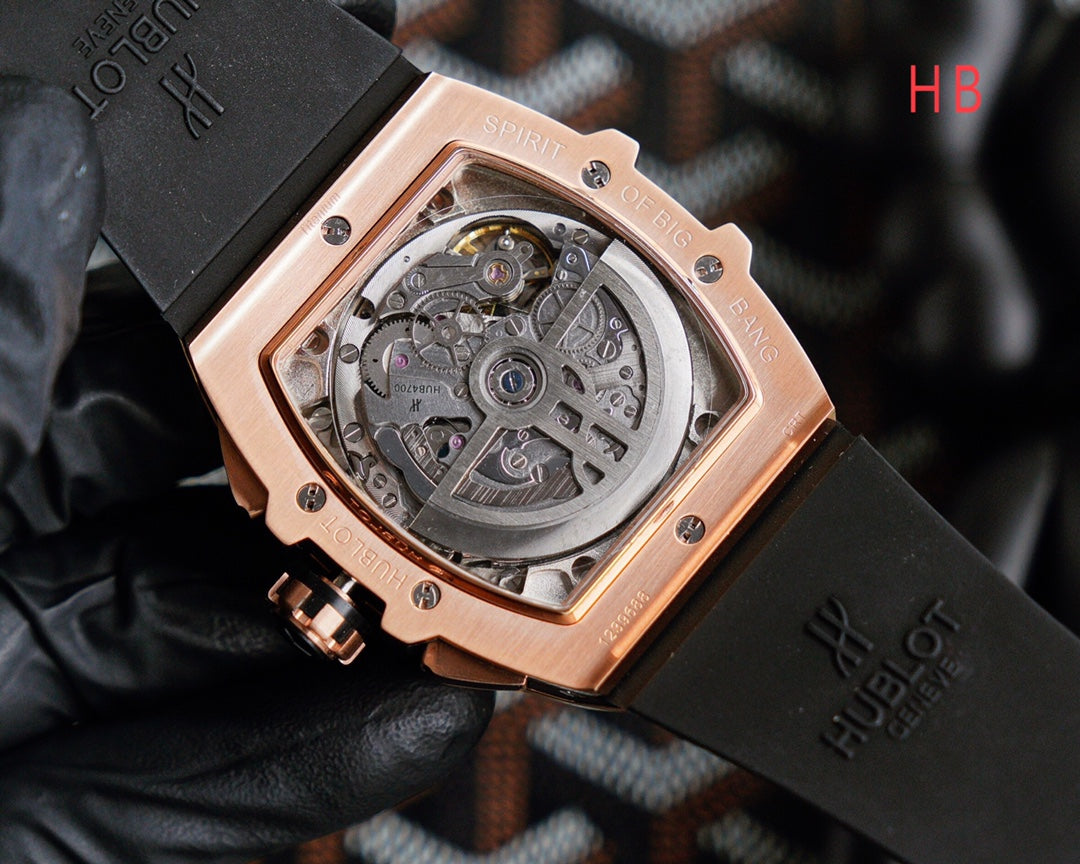 HBT Chronograph - Rosegold - Black Rubber- Automatic - 42*52mm