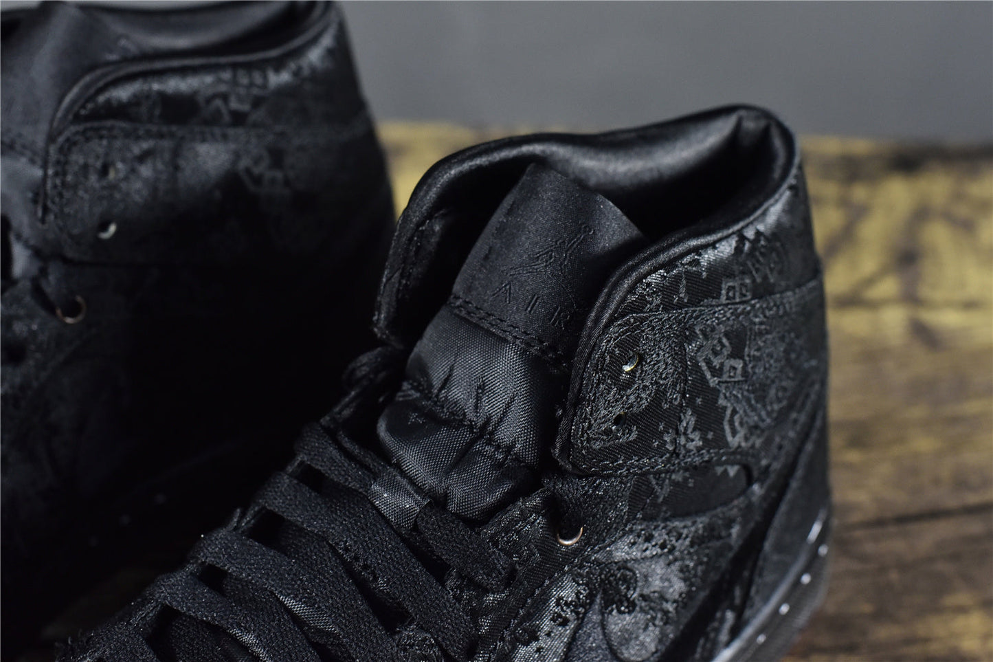 AJ 1 Mid x CLOT 'Fearless Black'