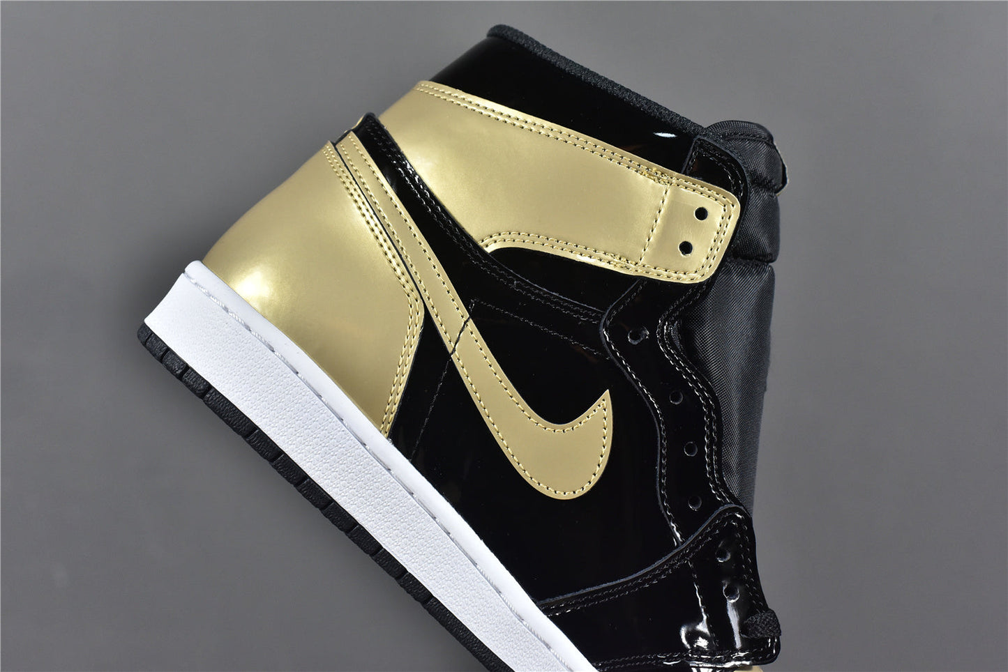 AJ 1 High 'Gold Toe Patent'