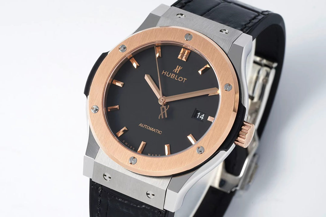 HBT Black - Rosegold 904L Steel - Black Leather - Automatic - 42mm