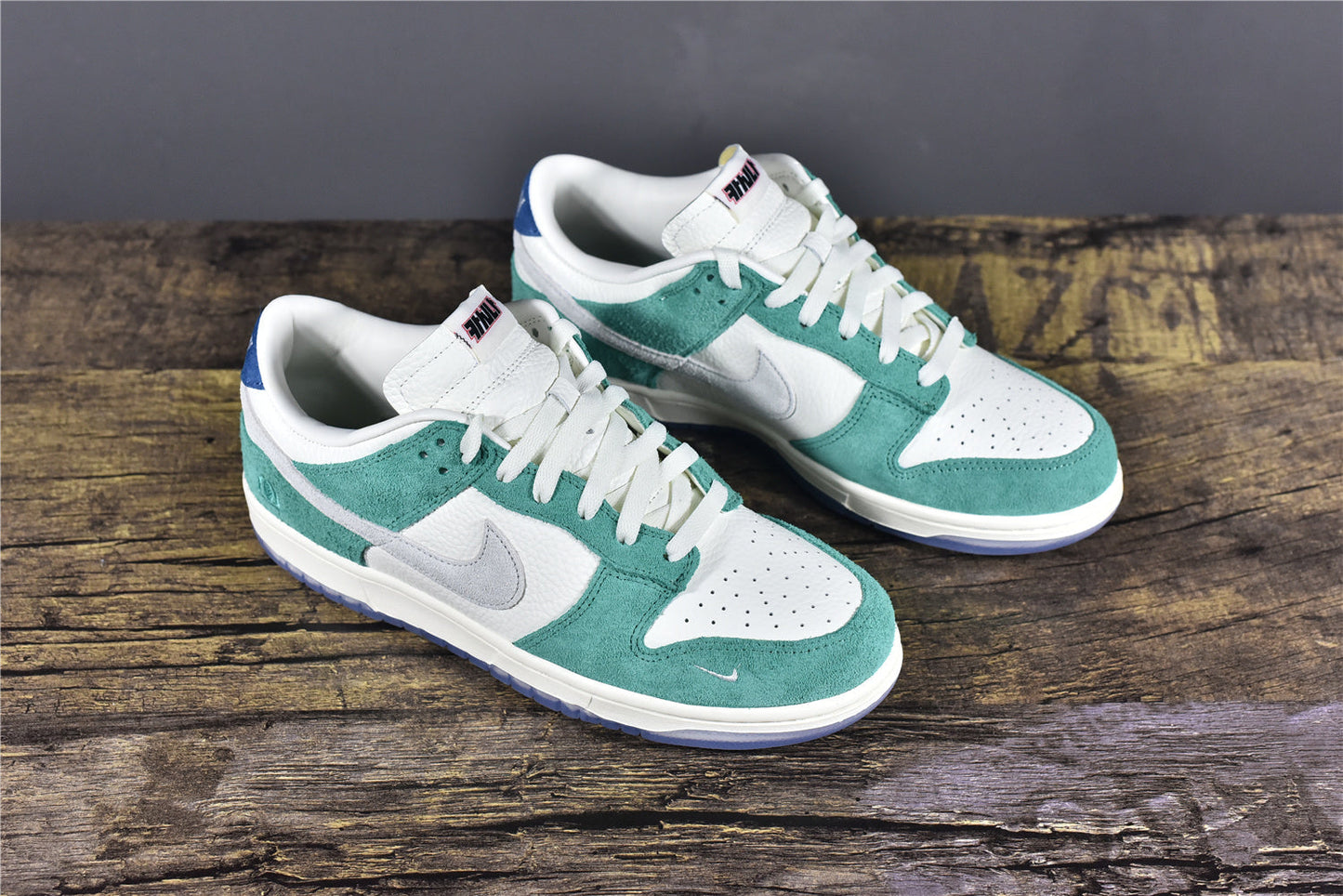SB Dunk Low x Kasina 'Neptune'