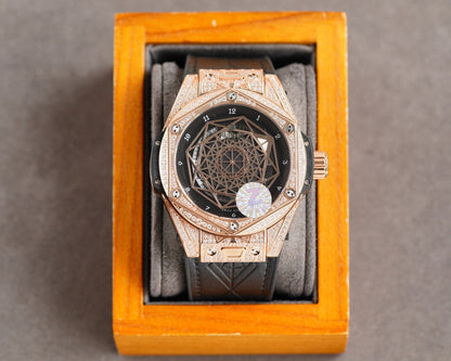 HBT Rosegold - Black Rubber - Automatic - 42mm