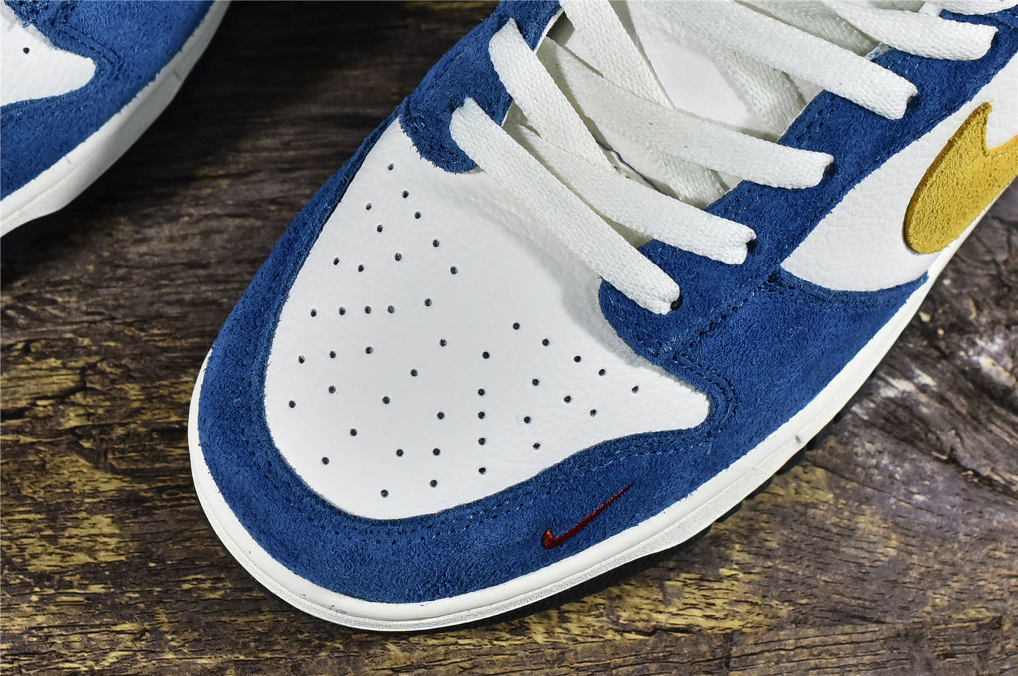 SB Dunk Low x Kasina 'Industrial Blue'