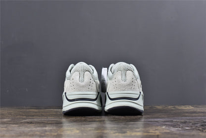 YBoost 700 'Salt'