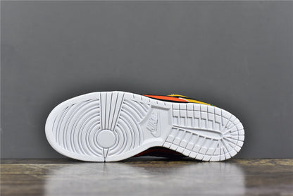 SB Dunk Low Roswell Raygun
