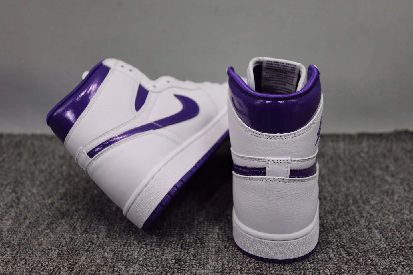 AJ 1 High Retro 'Court Purple'