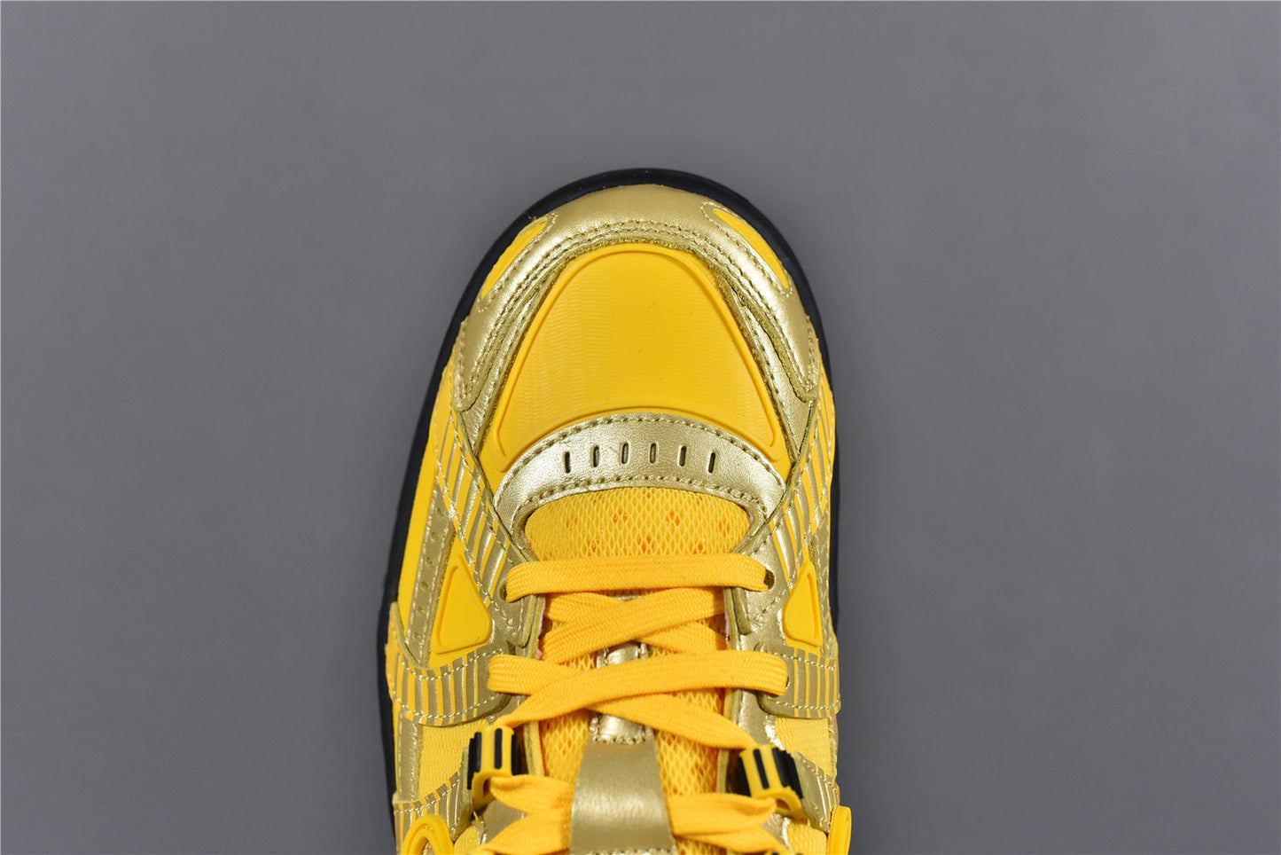 Off-W** Air Rubber Dunk University Gold