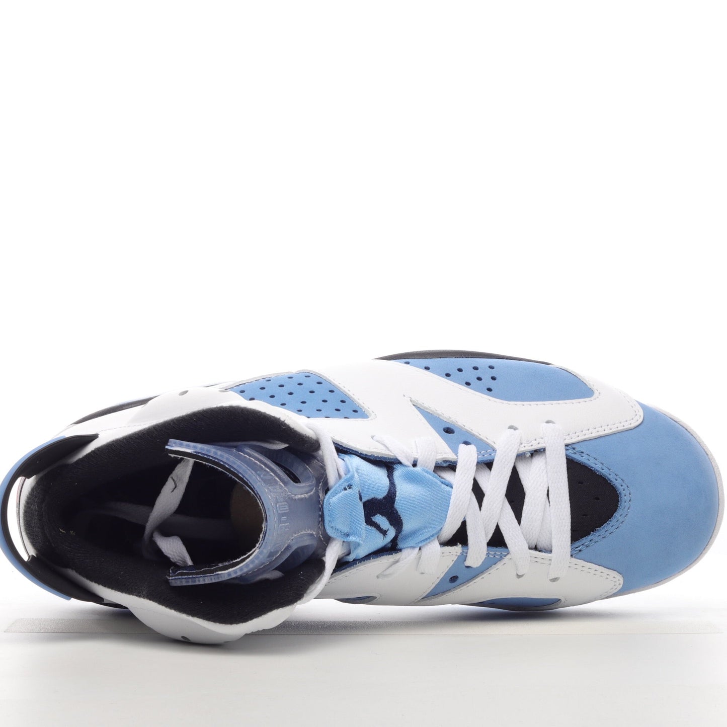 AJ 6 'UNC'