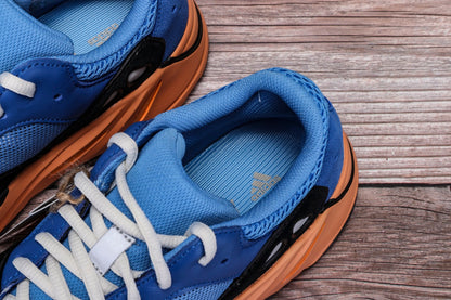 YBoost 700 'Bright Blue'