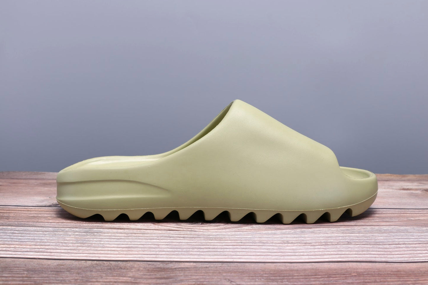 Yeezy Slide Resin