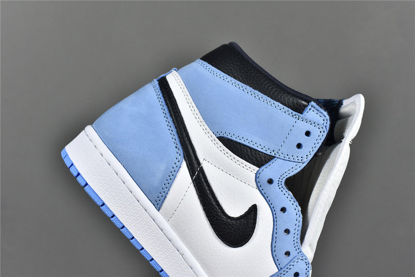 AJ 1 High 'University Blue'